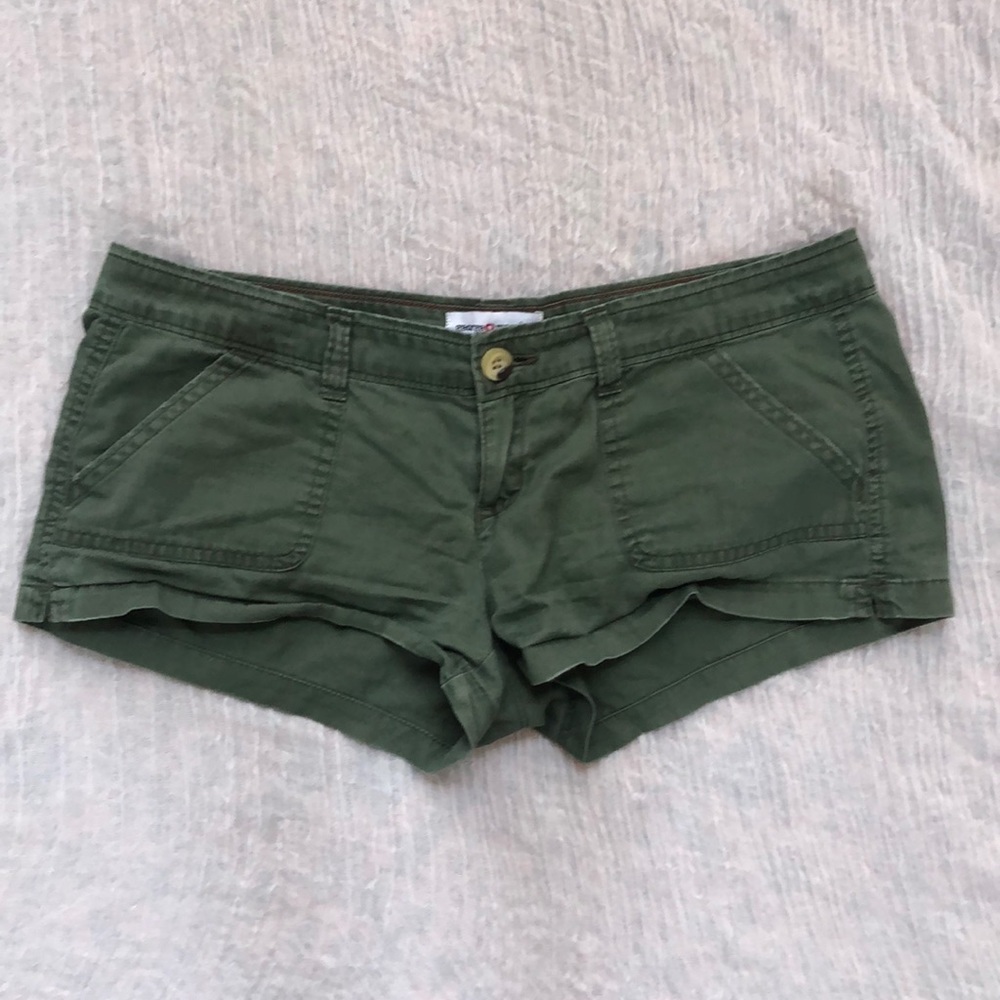 Olive shorts - Size 3